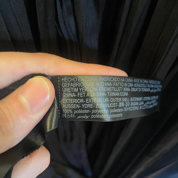 Massimo Dutti black Long pleated Spaghetti Straps Sleeveless dress - Picture 4 of 11